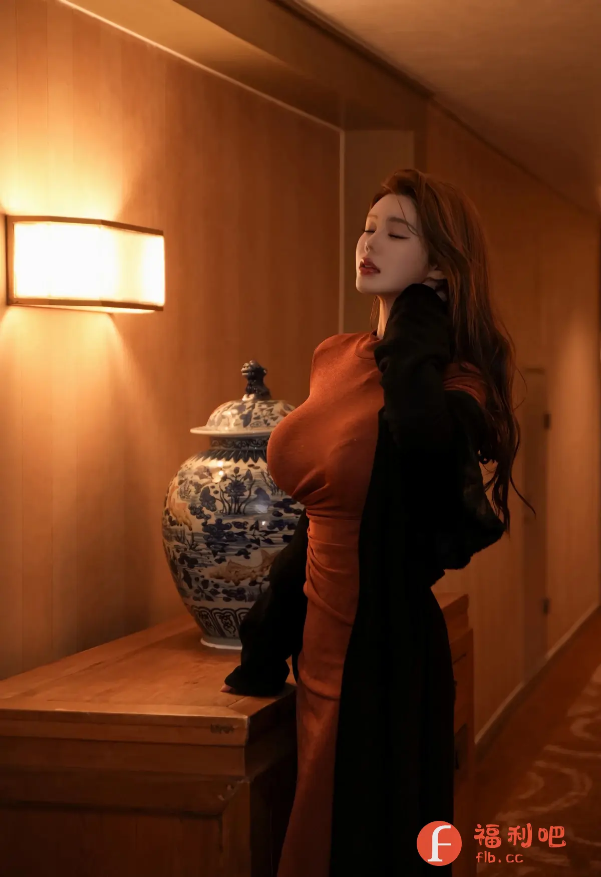 这是一张充满诱惑力的私房写真。画面中,一位身材婀娜的东方女性身穿一件紧身连衣裙,完美地勾勒出她迷人的曲线。连衣裙的颜色是温暖的棕色,与她白皙的肌肤形成了鲜明的对比。她外搭一件黑色外套,更增添了几分神秘感和成熟韵味。她的长发随意地披散在肩上,显得性感而慵懒。她闭着眼睛,头部微微后仰,仿佛沉浸在某种美好的幻想中,神情放松而陶醉。背景是一条昏暗的走廊,暖黄色的灯光洒在墙壁上,营造出一种温馨而浪漫的氛围。在她的身旁,摆放着一个精致的青花瓷瓶,为画面增添了一丝古典韵味。整个画面充满了性感、妩媚和诱惑,让人忍不住想要一探究竟。这是一张极具艺术价值和观赏性的私房写真。