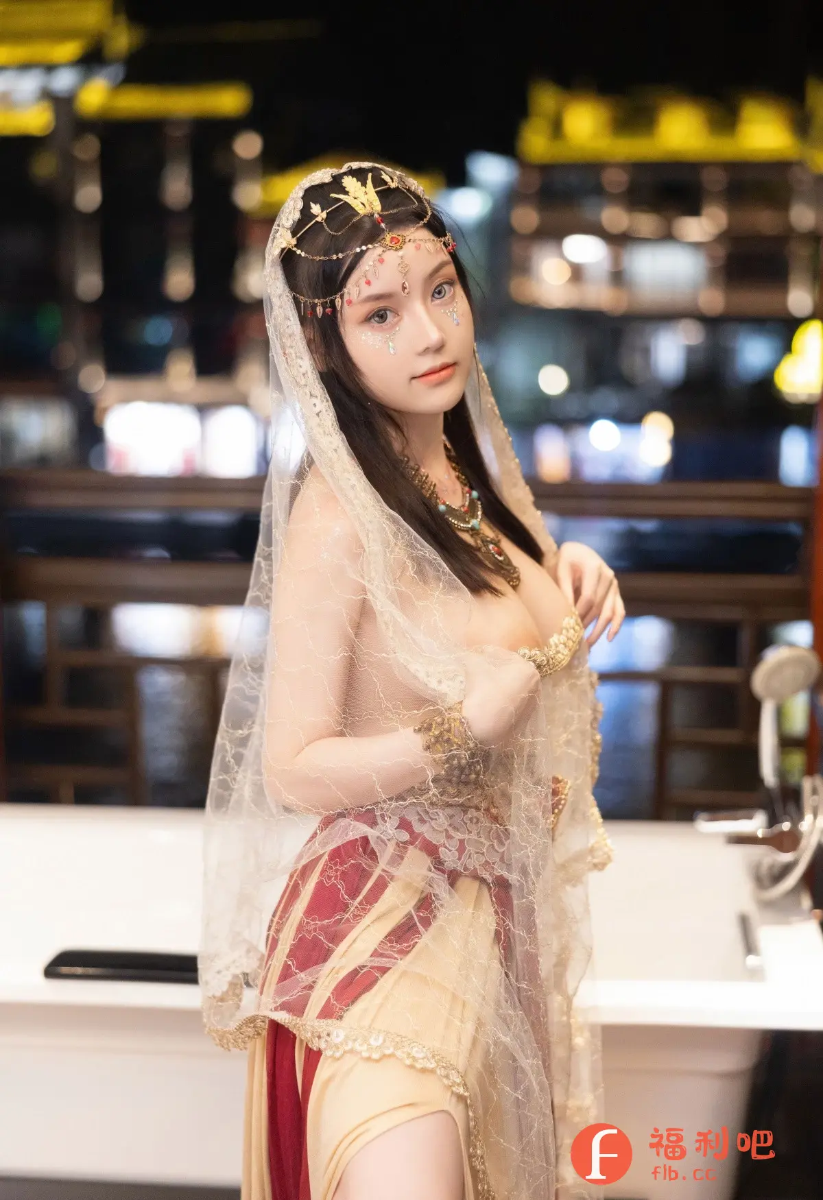 这位美女身着精致的异域风情服饰,拍摄了一组私房写真。她头戴缀满宝石的头饰,薄纱轻掩,更显神秘与妩媚。颈间的项链和手腕上的手镯都透露着浓郁的民族特色。她的妆容精致,眼角点缀着闪亮的装饰,更突显了她的美貌。服饰的配色大胆,红与金的搭配显得华丽而高贵。整个画面充满了诱惑力,令人不禁想要探索更多。