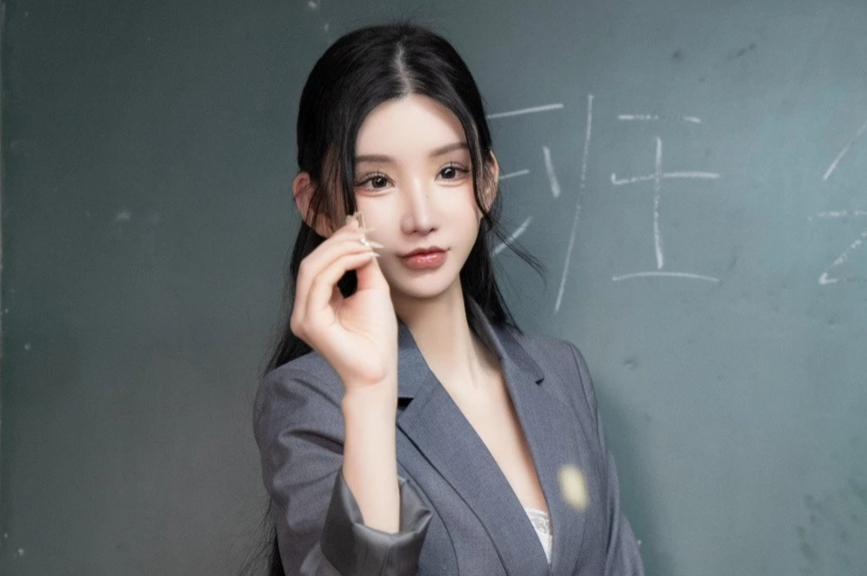 周于希Sally白皙美腿翘臀御姐性感包臀裙诱人酥胸