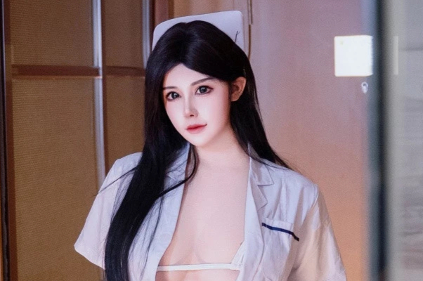 陈芊儿雪肤美胸蜜桃臀修长美腿尤物