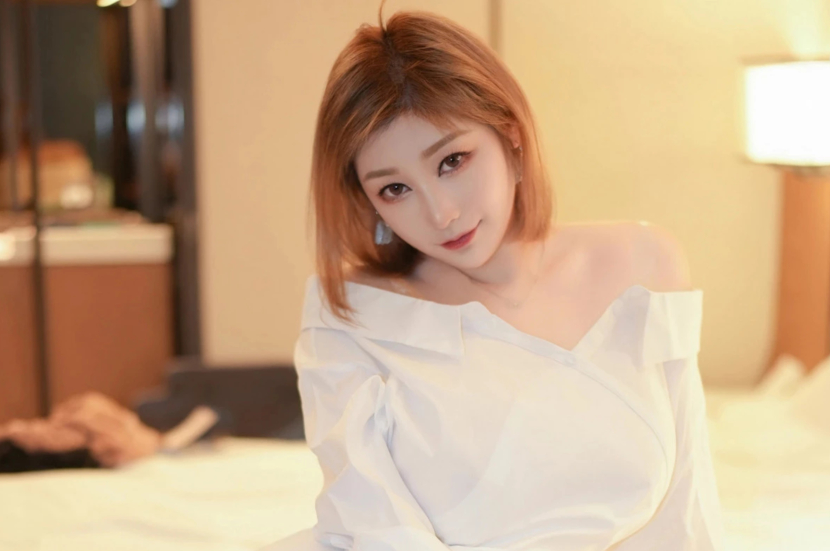妲己_Toxic熟女尤物巨乳翘臀玉腿诱人