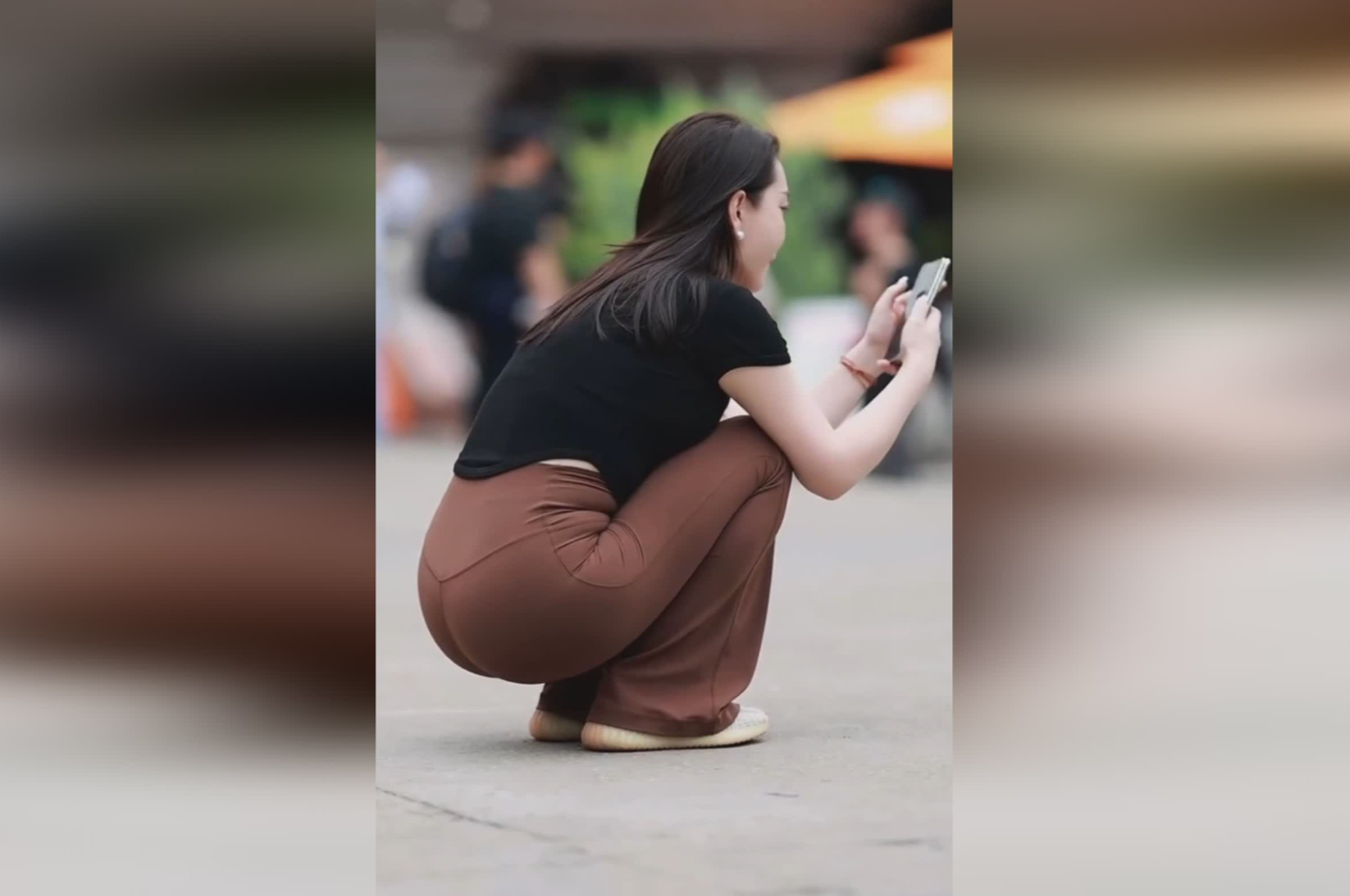 街拍气质女神刚站起就被围观