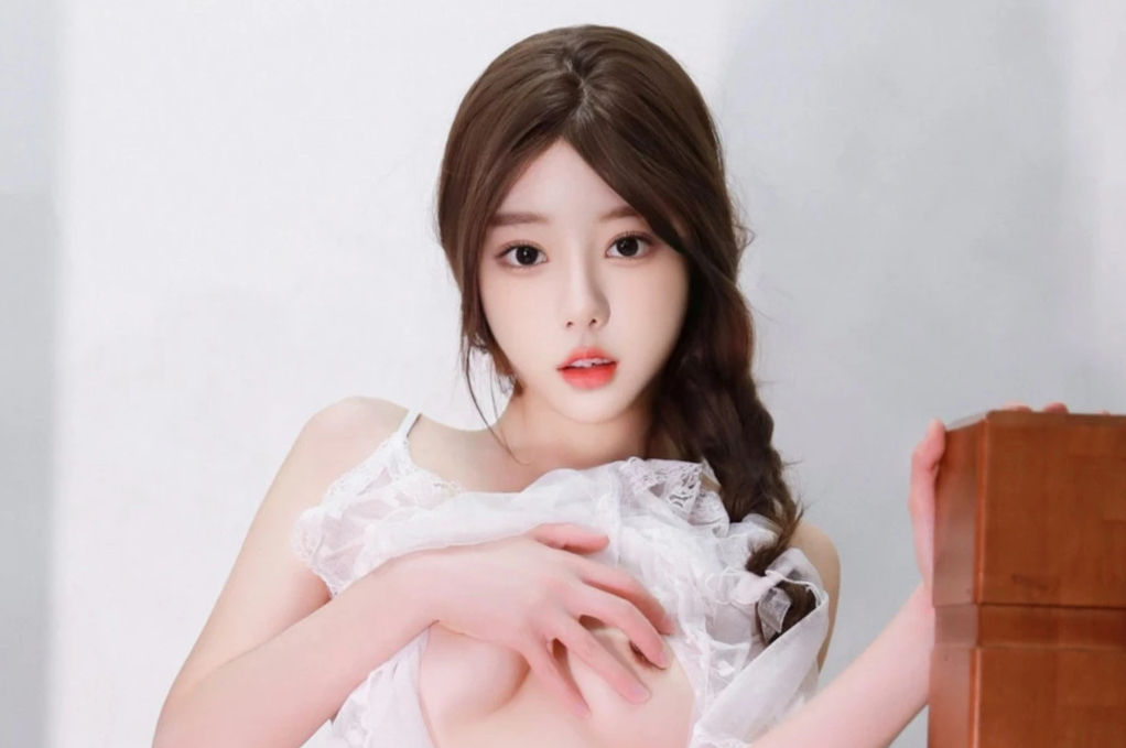 桃妖夭甜美少女蕾丝内衣雪肤美腿曼妙身姿