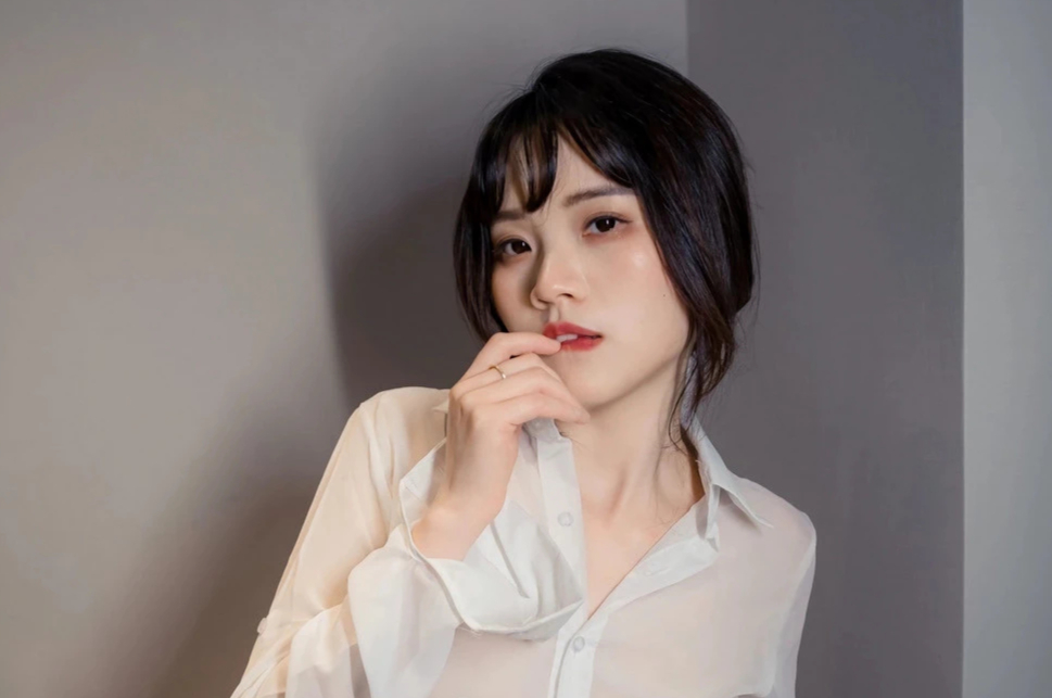 唐安诺白皙美肌修长玉腿翘臀酥胸