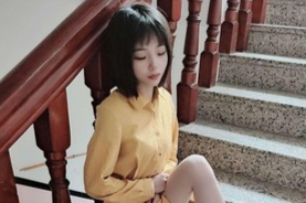 丝袜穿着真的超显瘦显腿长